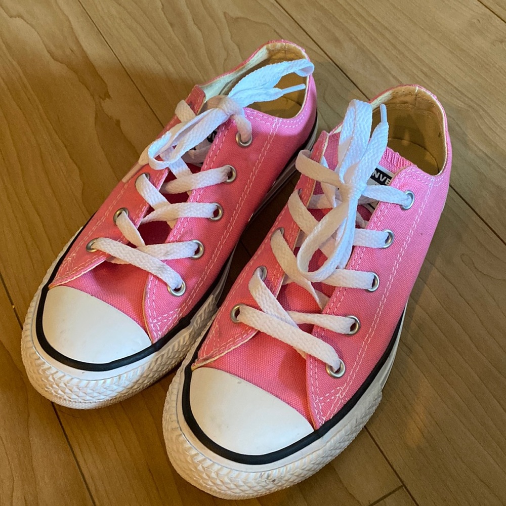Pink converse for kids
